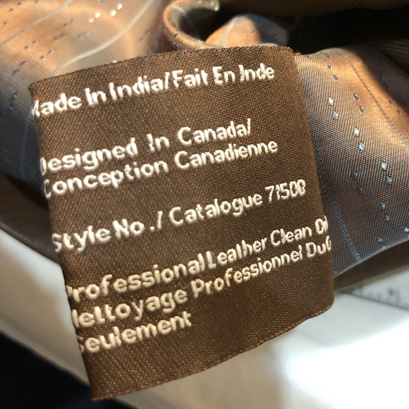 Danier Brown Leather Jacket with Removable Faux Fur trim Women’s Small - Picture 5 of 16